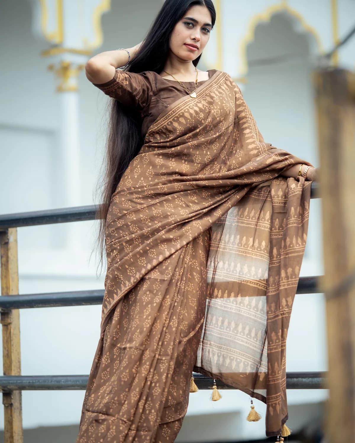 মৃন্ময়ী – Silk Batik Saree image 1